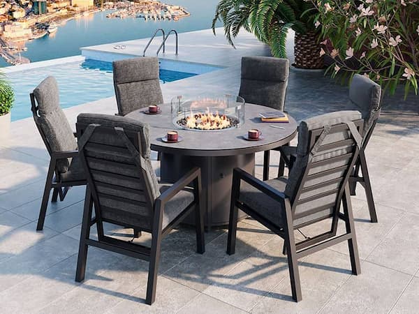 Spisegruppe for terrasse og hage